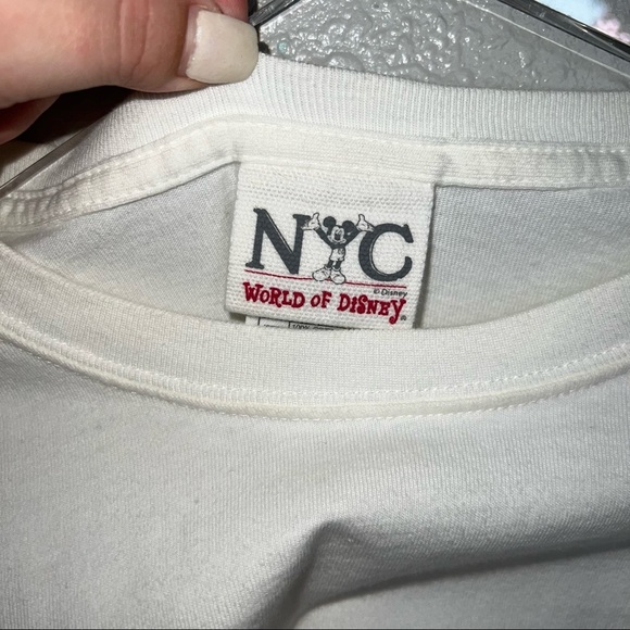 Disney NYC Cream/White T Shirt - Picture 5 of 7